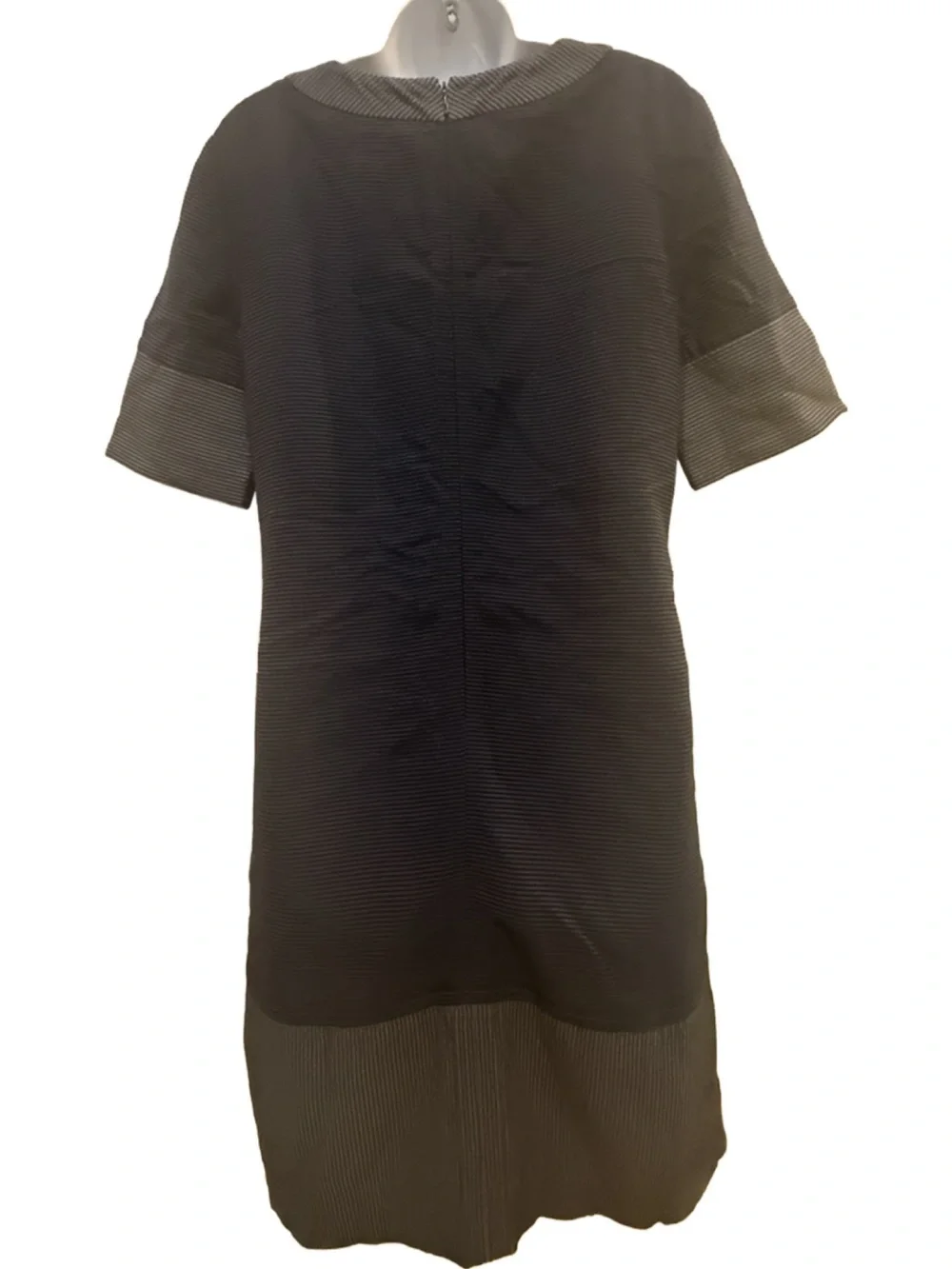 Brooks Brothers Color Block Shift Dress from the Ready to Wear Collection. 6